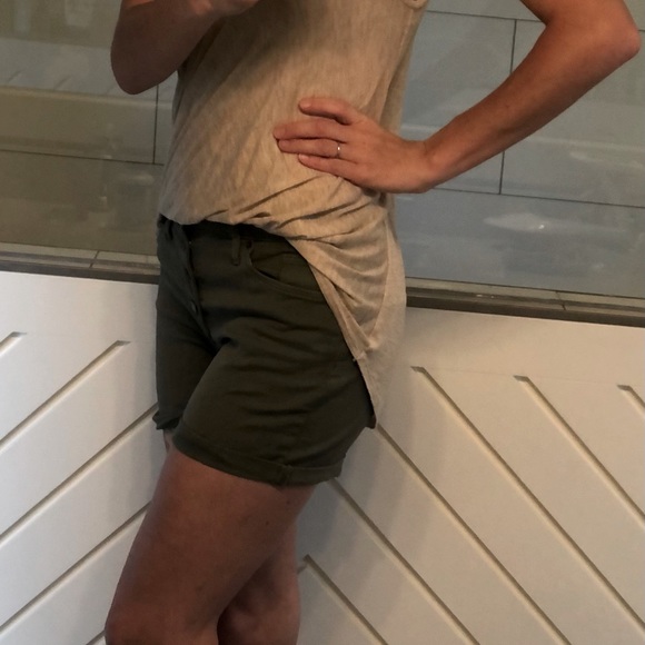 High-Low Drape Tank - Picture 6 of 7